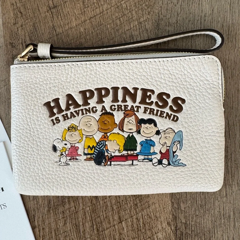 Coach x Peanuts Corner Zip Wristlet NWOT - Picture 1 of 15